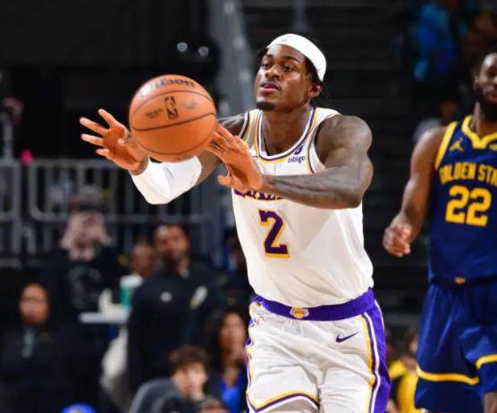 开云官网-篮板+防守失守！湖人想念范德彪 他才是詹眉绝配