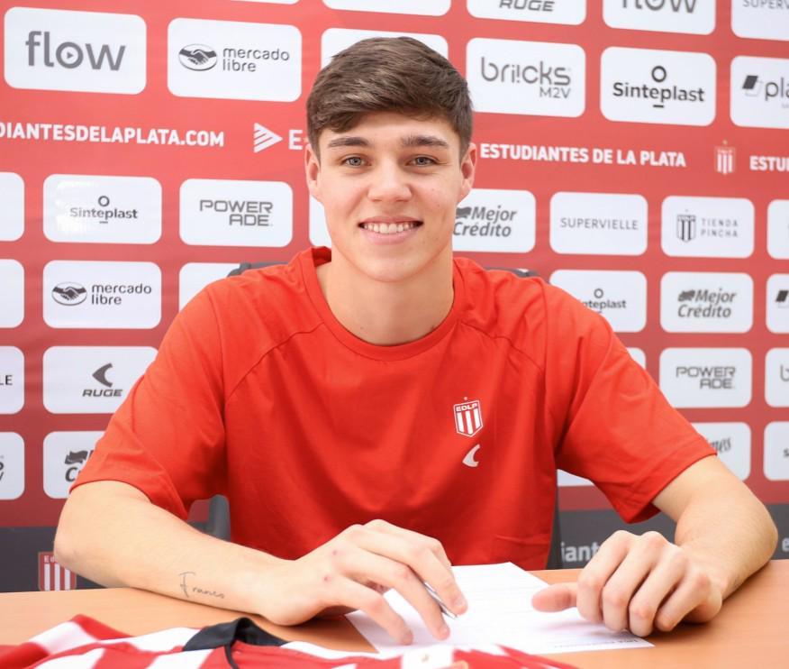 开云体育官网-国米官方：帕拉西奥斯租借至拉普拉塔大学生，协议包含买断权