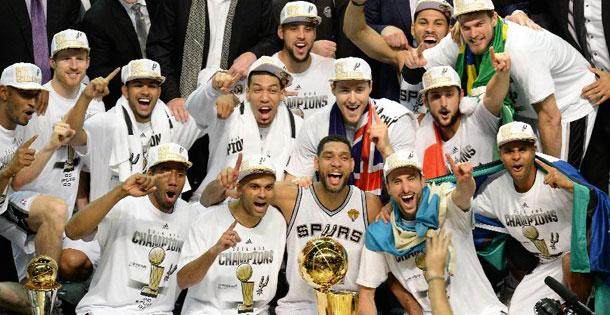 开云体育官网-米尔斯离队标志时代结束 马刺何日能重现曙光？