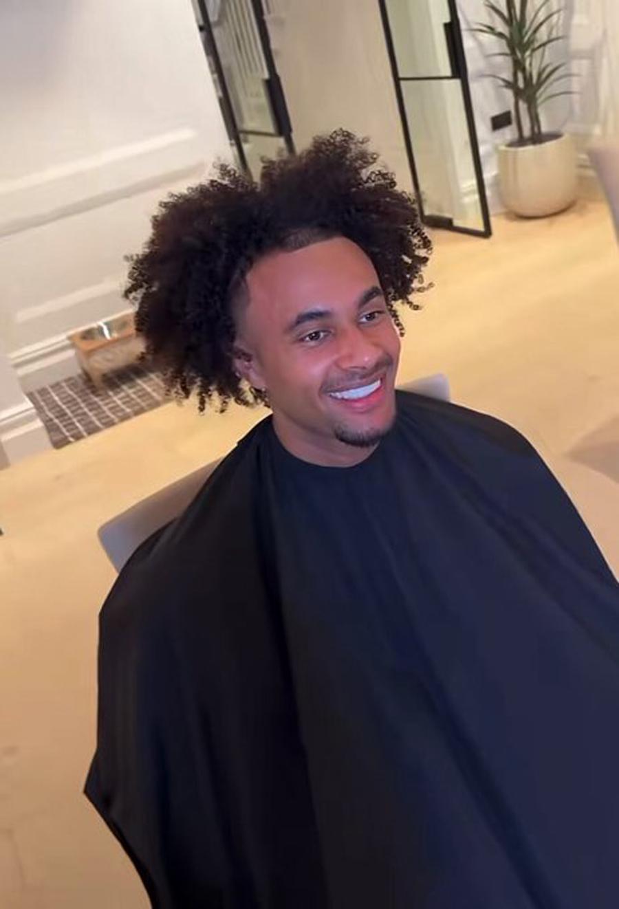 开云官网-曼联一人决定离队，被强留无缘世界杯！马兹拉维恢复训练可战维拉